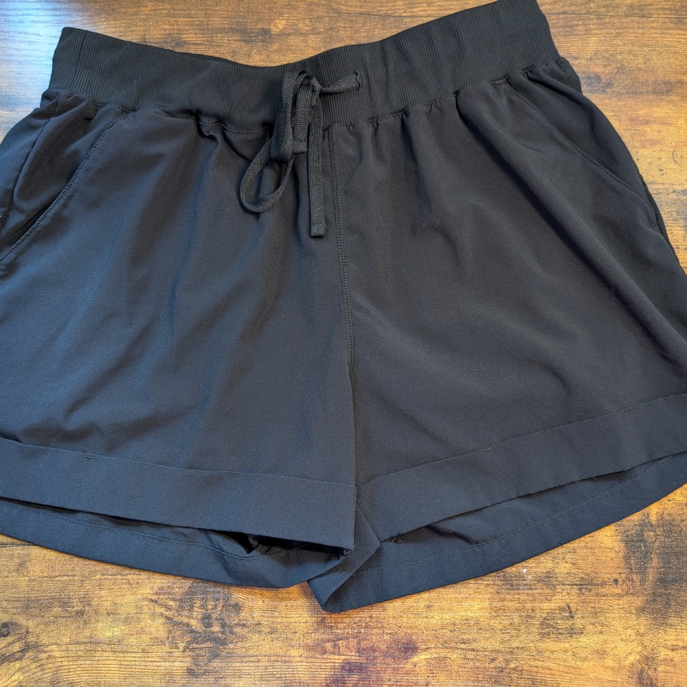 Zella Black Athletic Shorts with Elastic Waistband